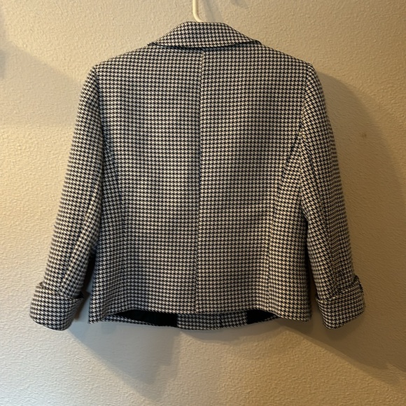 Tahari houndstooth cuffed sleeve blazer size 6 - Picture 6 of 7